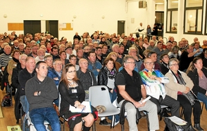 La famille des pétanqueurs finistériens réunie ...