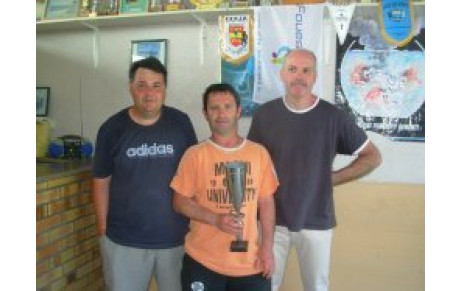 Samedi 22 mai 2010 - 32 triplettes ....