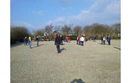 28 triplettes sur le terrain...