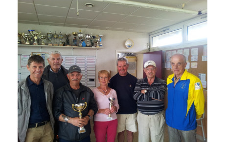 L'Intégrale reçoit l'Emeraude...