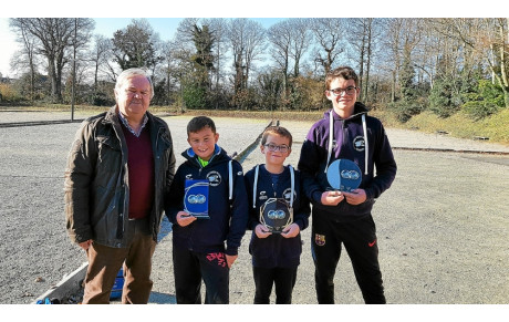 Ecole de pétanque de Plomelin. Carton plein...