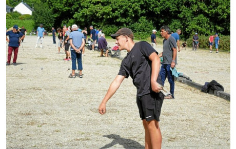 La pétanque reprend ses droits...