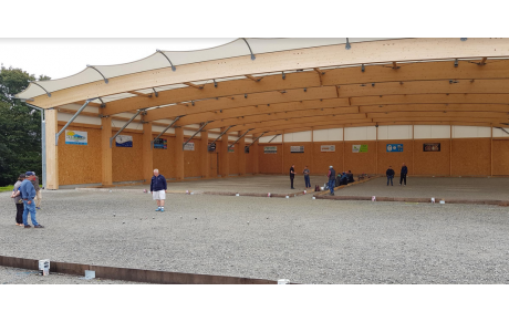 Nos partenaires investissent le boulodrome...